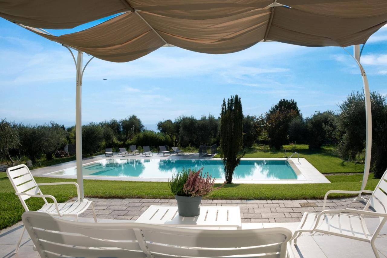 Villa Athena Charme Manerba del Garda Bagian luar foto