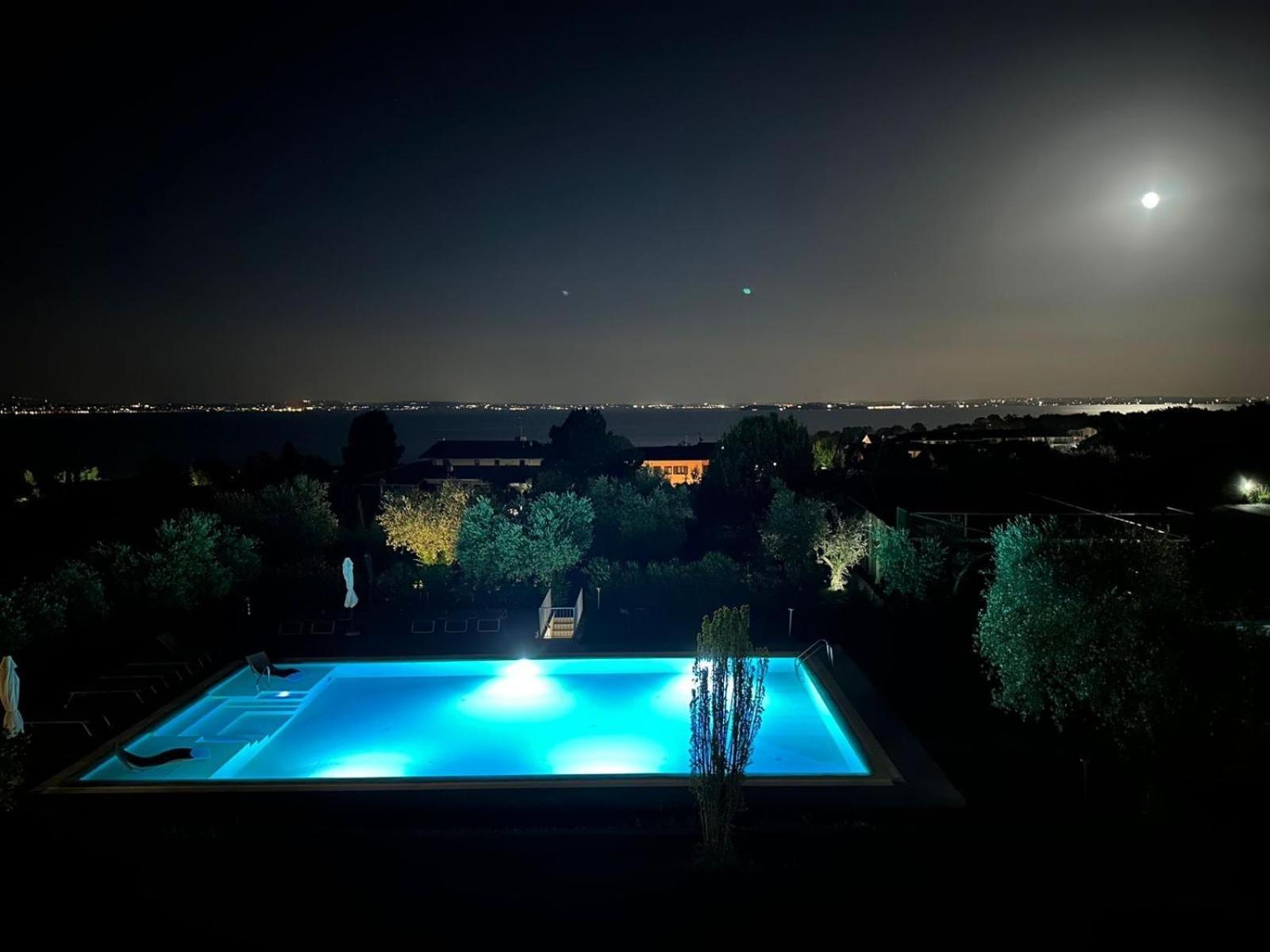 Villa Athena Charme Manerba del Garda Bagian luar foto